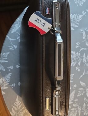 American Tourister Briefcase Carryon Luggage